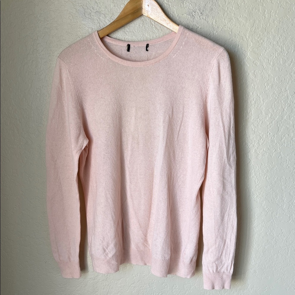 Light pink cashmere sweater - Picture 2 of 9